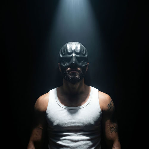 Anonym - Kein Licht Ohne Dunkelheit (2026)